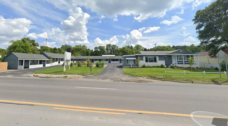 Shorelane Motel - 2022Street View (newer photo)